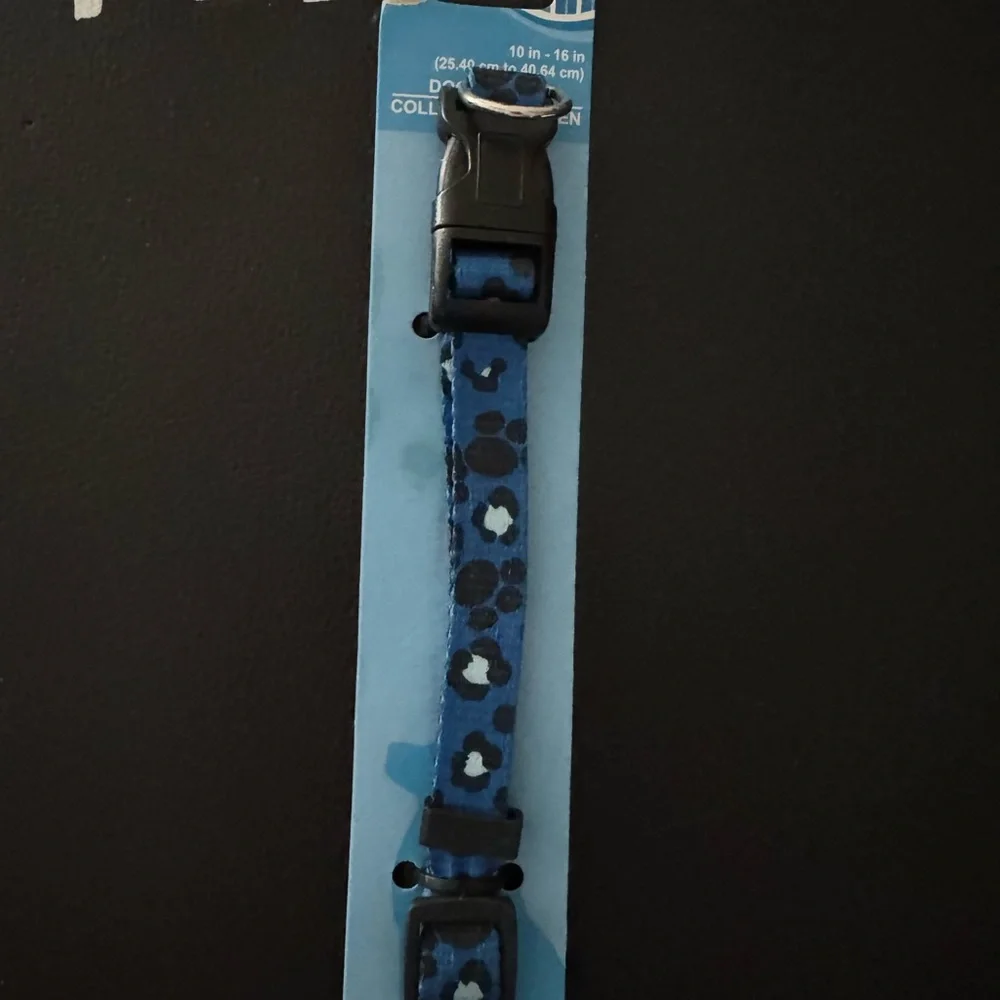 Blue Leopard Print Dog Collar – Medium, Brand New‎